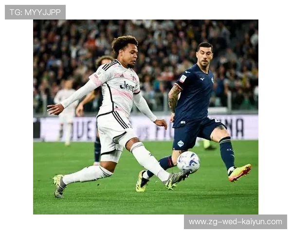 尤文前场围攻不断，麦肯尼凌空扫射成功