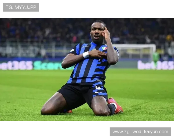 意甲国米中场突破，劳动者踢出精彩回合