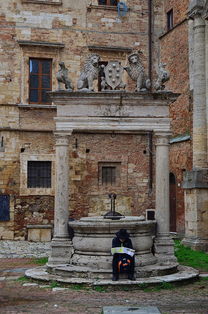 开云体育平台-英超球队结合疲劳评分系统动态分配替补上场时机，英超受伤率